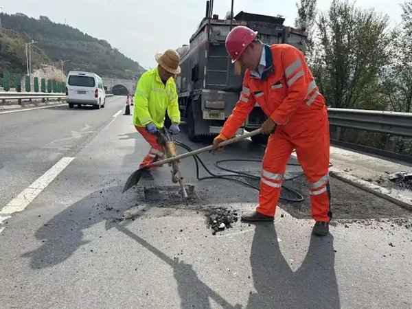 杭州沥青路面修补价格